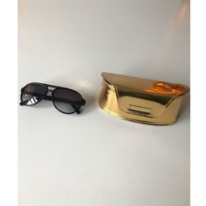 Black Tory Burch aviator